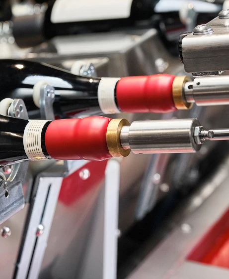 Processo di sigillatura automatica della bottiglia